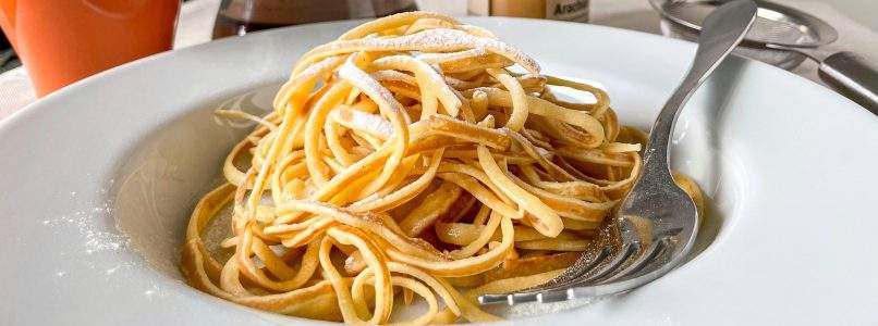 Spaghetti pancake, la colazione insolita per le Feste