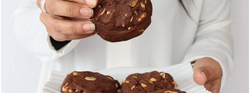 Cookies cioccolato e arachidi - Ricetta di Misya