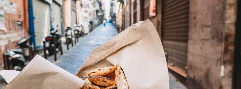 Cosa e dove mangiare a Napoli con 5 euro