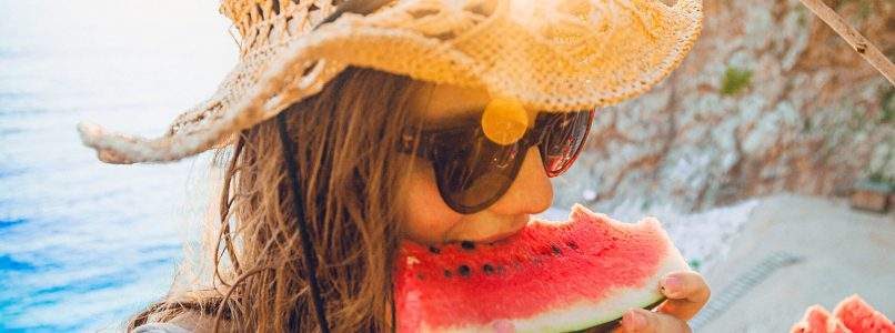 Frutta: quando e come mangiarla per non ingrassare