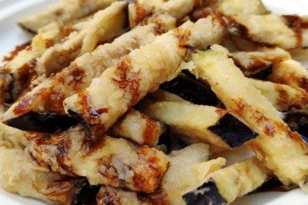 Melanzane fritte con miele: la ricetta andalusa