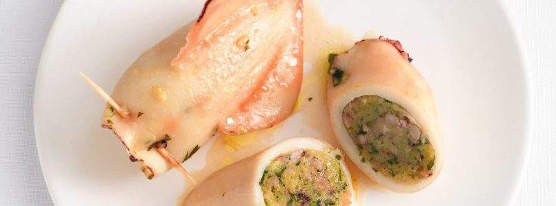 Ricetta Calamari ripieni: ricetta classica che profuma di mare