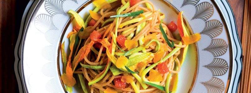 Ricetta Insalata di spaghetti integrali e zucchine trombetta