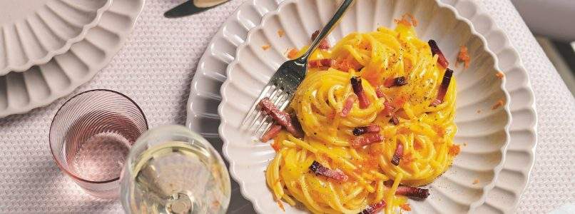 Ricetta Spaghetti alla milanese con speck e scorza di arancia, la ricetta
