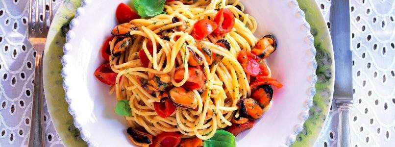 Ricetta Spaghettoni, cozze e pomodorini