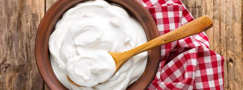 Yogurt: un menu completo dall'antipasto al dolce